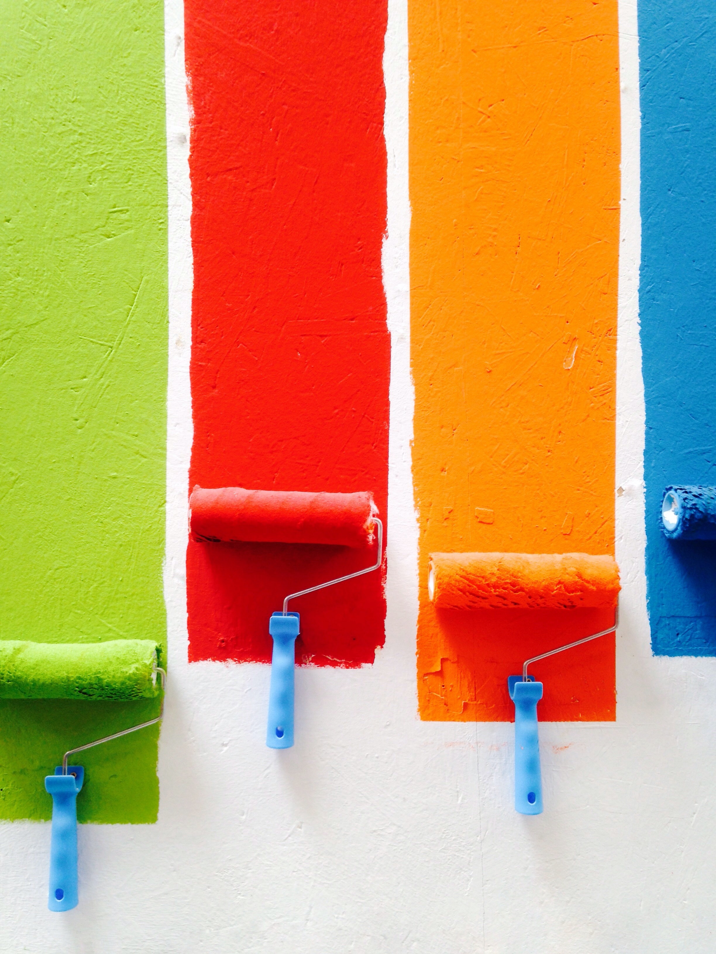 Paints image